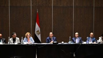 مدبولي لـ 40 شركة بجنوب أفريقيا : مصر تولي اهتماما كبيرا بتمكين القطاع الخاص ليكون المحرك الرئيسي للنمو الاقتصادي مدبولي لـ 40 شركة بجنوب أفريقيا : مصر تولي اهتماما كبيرا بتمكين القطاع الخاص ليكون المحرك الرئيسي للنمو الاقتصادي