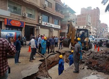 مياه الغربية تكشف تفاصيل كسر مفاجئ بأحد الخطوط وغرق الشوارع في زفتى مياه الغربية تكشف تفاصيل كسر مفاجئ بأحد الخطوط وغرق الشوارع في زفتى