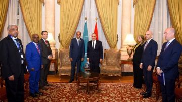 وزير الخارجية يبحث ترتيبات نشر القوات المصرية لدعم الاستقرار في الصومال وزير الخارجية يبحث ترتيبات نشر القوات المصرية لدعم الاستقرار في الصومال