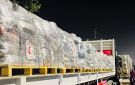 الهلال الأحمر المصري: أكثر من 91 ألف قطعة ملابس شتوية عبر قافلة زاد العزة الـ 83 إلى غزة