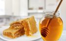 كيف يساعد العسل في تخفيف التهاب الحلق؟