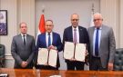 وزارة العمل والاتحاد المصري للغرف السياحية يوقعان بروتوكول تعاون