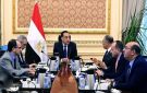 رئيس الوزراء يتابع خطط استغلال أراضي الدولة ومواقع محطات تحلية المياه حتى 2050