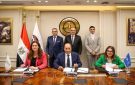 وزير قطاع الأعمال العام يشهد توقيع عقد تمويل إنشاء أول مصنع لإنتاج أقراص وحبيبات الكلور في مصر وأفريقيا والشرق الأوسط