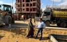 رئيس جهاز القاهرة الجديدة يتفقد أحياء بيت الوطن لمتابعة أعمال الطرق