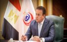 وزير الصحة يوجه بنقل الطبيب المصاب بطلق ناري إلى معهد ناصر