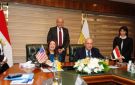 وزير الطيران المدني يشهد توقيع مذكرة تفاهم بين مصر والولايات المتحدة الأمريكية لتعزيز منظومة أمن الطيران بمطار القاهرة الدولي