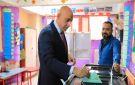 وزير التعليم يدلي بصوته في انتخابات مجلس النواب ويؤكد: المشاركة واجب وطني