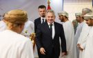 شويغو ينقل رسالة من بوتين إلى سلطان عمان ويشيد بمستوى علاقات روسيا مع الدول العربية