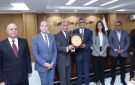 محافظ الجيزة يكرم المهندس منصور بدوي تقديرا لمساهماته في تطوير منظومة مياه الشرب والصرف الصحي