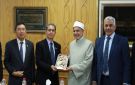 رئيس جامعة الأزهر يستقبل وزير شئون المسلمين بسنغافورة لبحث التعاون