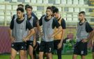 تامر عبد الحميد: شيكوبانزا بيرقص برة الملعب أفضل من مستواه مع الزمالك