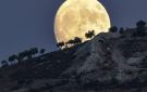 نشاهدها في مصر.. تفاصيل ظاهرة القمر العملاق وموعد ظهورها