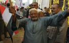  يحملون علم مصر ويرقصون بالعصي .. إقبال من الناخبين على لجان المنيا (صور) - eg