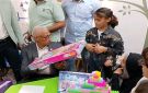 محافظ شمال سيناء يوزع الهدايا على الأطفال الفلسطينيين بمستشفى العريش العام