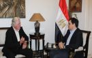 وزير الثقافة يلتقي حسين فهمي لبحث ترتيبات انطلاق الدورة 46 من مهرجان القاهرة السينمائي الدولي