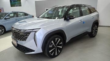 مواصفات وأسعار جيلي ستار راي 2025 في السعودية