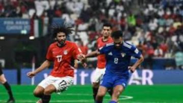 نتيجة منتخب مصر والكويت .. عبدالجليل يهاجم الفراعنة: اللاعبون مبطلين كورة والتعادل محبط
