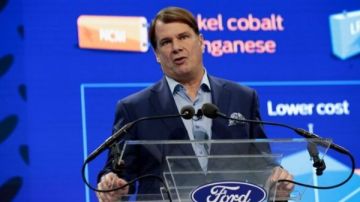 فورد تحذر: صناعة السيارات الكهربائية في أوروبا مهددة بالتحول لـ قرى مهجورة 