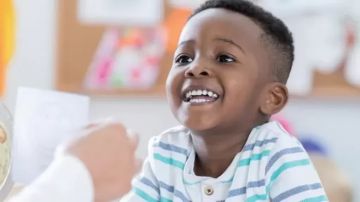 منحنى النمو.. نصائح ذهبية للأمهات لاكتشاف قصر قامة أطفالهن