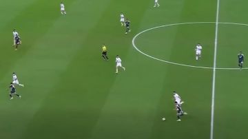 التعادل السلبي يحسم الشوط الأول لمواجهة السعودية وفلسطين بربع نهائي كأس العرب التعادل السلبي يحسم الشوط الأول لمواجهة السعودية وفلسطين بربع نهائي كأس العرب