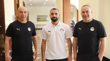 جائزة فيفا للسلام لـ ترامب.. حسام حسن يرفع سقف طموحات مصر قبل معركة مونديال 2026 جائزة فيفا للسلام لـ ترامب.. حسام حسن يرفع سقف طموحات مصر قبل معركة مونديال 2026