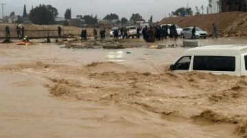 عاصفة شديدة تضرب إسرائيل: إصابات خطيرة وإغلاق طرق بسبب الفيضانات