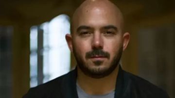 محمود العسيلي: اتجوزت 4 مرات والحب بيخلص مع الوقت محمود العسيلي: اتجوزت 4 مرات والحب بيخلص مع الوقت