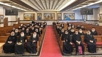 الليتورجيا والمفاهيم اللاهوتية.. الاجتماع الشهرى لمجمع كهنة شبرا الشمالية