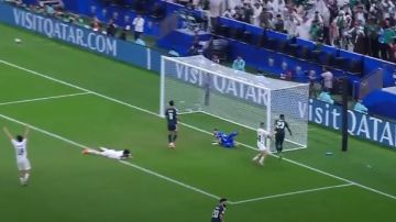 كنو يسجل هدفا قاتلا للسعودية في مرمى فلسطين بربع نهائي كأس العرب كنو يسجل هدفا قاتلا للسعودية في مرمى فلسطين بربع نهائي كأس العرب