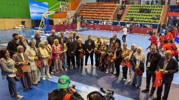 الأهلي يكرم قدامى كرة السلة على هامش منافسات بطولة إفريقيا للسيدات الأهلي يكرم قدامى كرة السلة على هامش منافسات بطولة إفريقيا للسيدات