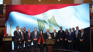 البورصة المصرية تنظم فعالية قرع الجرس احتفالا بإطلاق المجموعة المتكاملة لشركة إيجيترانس ونوسكو البورصة المصرية تنظم فعالية قرع الجرس احتفالا بإطلاق المجموعة المتكاملة لشركة إيجيترانس ونوسكو