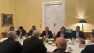وزير الخارجية يلتقي مجموعة الصداقة البرلمانية المصرية الألمانية في البوندستاج وزير الخارجية يلتقي مجموعة الصداقة البرلمانية المصرية الألمانية في البوندستاج