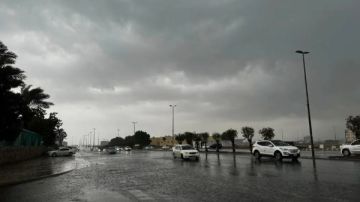 أمطار غزيرة وسيول.. الأرصاد السعودية تحذر من طقس الساعات القادمة