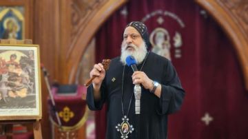 الأنبا ميخائيل يصلي القداس الشهري لخدمة الصم وضعاف السمع بحلوان