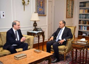 مصر واللجنة اليهودية الأمريكية تبحثان جهود تثبيت السلام في غزة مصر واللجنة اليهودية الأمريكية تبحثان جهود تثبيت السلام في غزة