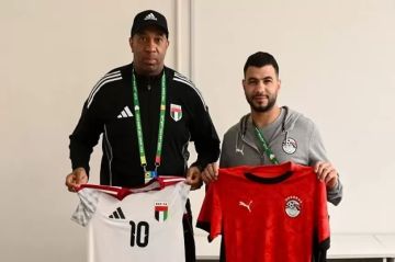 منتخب مصر يرتدي القميص الأحمر أمام الإمارات في كأس العرب منتخب مصر يرتدي القميص الأحمر أمام الإمارات في كأس العرب