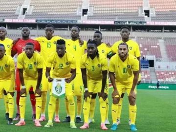 منافس مصر - رئيس زيمبابوي يدعم المنتخب بـ 400 ألف دولار قبل بطولة أفريقيا منافس مصر - رئيس زيمبابوي يدعم المنتخب بـ 400 ألف دولار قبل بطولة أفريقيا