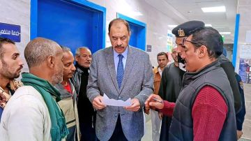إحالة 3 أطباء للتحقيق خلال جولة مفاجئة لمحافظ سوهاج بـ بناويط 