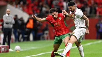 الركراكي يطمئن الجماهير بشأن جاهزية أشرف حكيمي قبل الأدوار الإقصائية