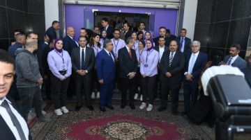 محافظ الدقهلية ووزير الاتصالات يتفقدان سير العمل بسنترال المنصورة