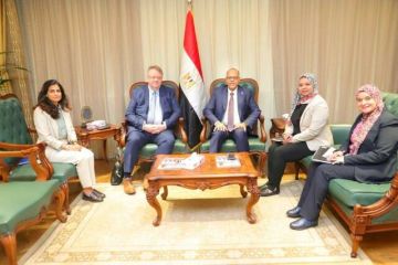 مصر تبحث مع العمل الدولية دعم خطط التشغيل وتطوير مهارات الشباب