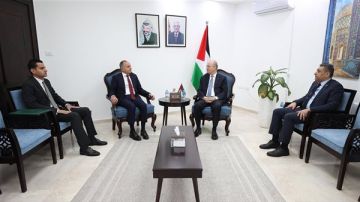 مصر تجدد رفضها تهجير الفلسطينيين وتدعو لتمكين السلطة من إدارة قطاع غزة مصر تجدد رفضها تهجير الفلسطينيين وتدعو لتمكين السلطة من إدارة قطاع غزة