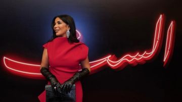 منى زكي تتألق بالأحمر في العرض الخاص لفيلمها الست 