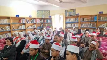 هيئة السكك الحديدية تنظم ندوة توعية لطلبة المدارس والمعاهد الدينية بفرشوط هيئة السكك الحديدية تنظم ندوة توعية لطلبة المدارس والمعاهد الدينية بفرشوط