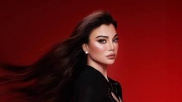 تجمع بين الأسود والبرتقالي.. هيفاء وهبي تخطف الأنظار بإطلالة جريئة