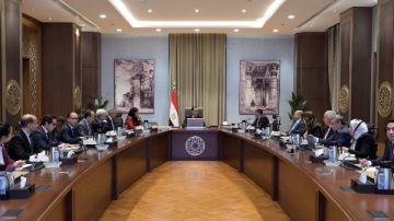 مسار 2030.. الحكومة تراجع استقرار الاقتصاد الكلي وتسرع التيسيرات الجمركية