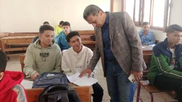خلال تفقده مدرسة ثانوية.. وكيل تعليم كفر الشيخ يشيد بمنصة كيرو صور
