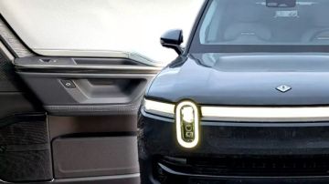 سائق يكشف عيبا خطيرا في سيارات ريفيان بعد فشل فتح باب الطوارئ