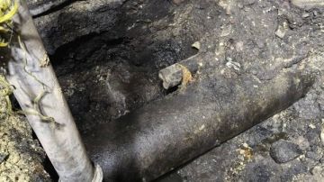 كسر مفاجئ بخط مياه أمام مستشفى أم المصريين وقطع المياه عن بعض المناطق